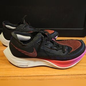 Nike ZoomX Vaporfly Next % 2  Black And Pink W9.5